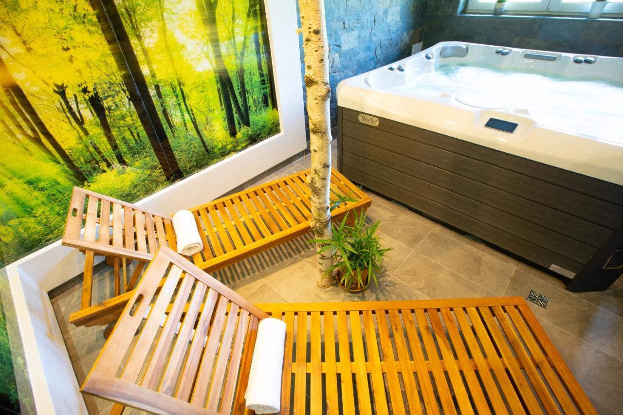Aparthotel Pod Stokiem Z Sauna I Jacuzzi - Szczyrkapartamenty Bagian luar foto