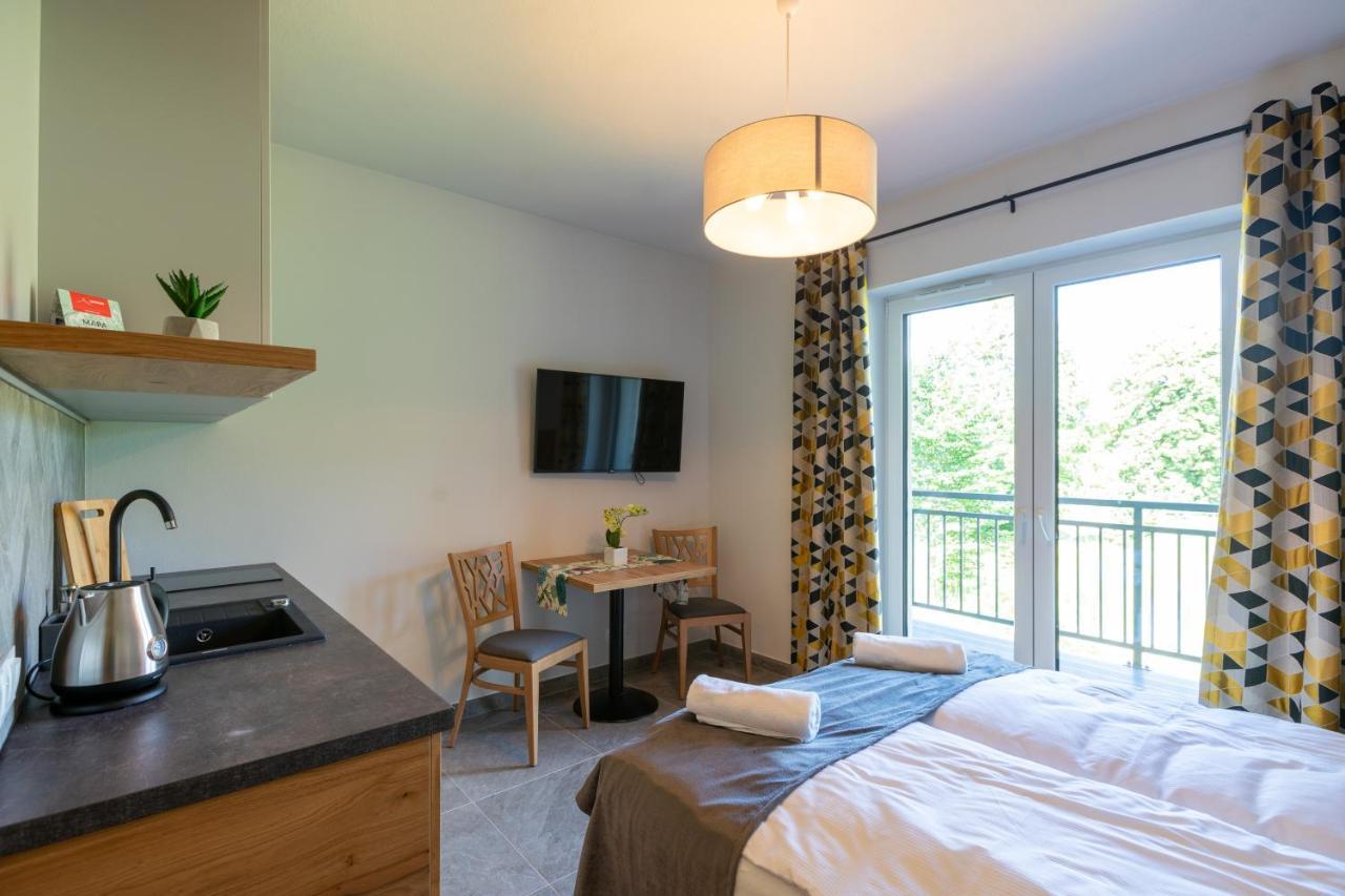 Aparthotel Pod Stokiem Z Sauna I Jacuzzi - Szczyrkapartamenty Bagian luar foto